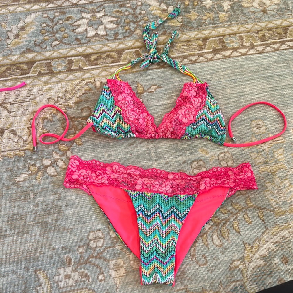 XL lady lace beach bunny top and bottom, worn once